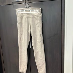 Athleta Salutation Stash Pocket Tight, Size M, NWT, tan and white color